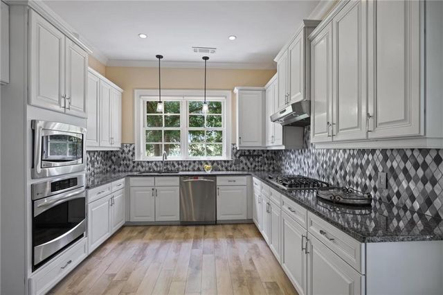351 WASHINGTON Avenue NE 309, Marietta, GA 30060