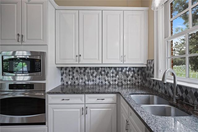351 WASHINGTON Avenue NE 309, Marietta, GA 30060