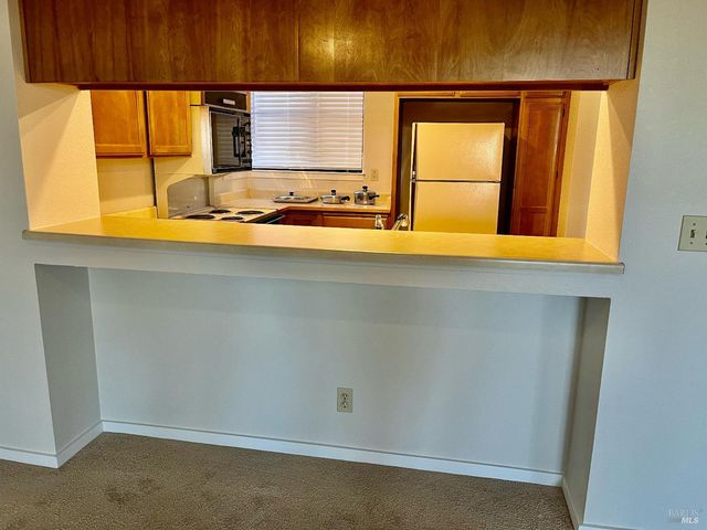 104 Nantucket Ln, Vallejo, CA 94590