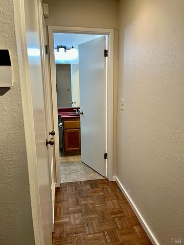 104 Nantucket Ln, Vallejo, CA 94590