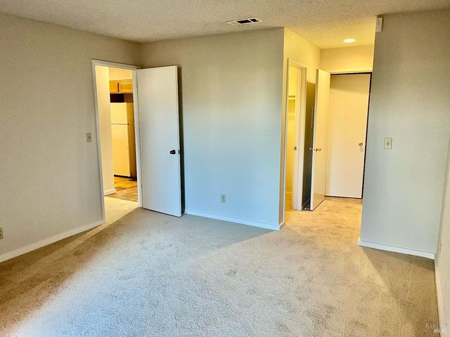 104 Nantucket Ln, Vallejo, CA 94590