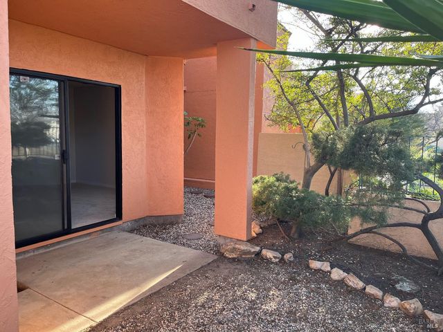 104 Nantucket Ln, Vallejo, CA 94590