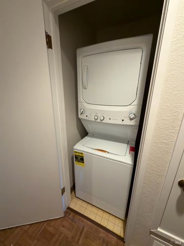 104 Nantucket Ln, Vallejo, CA 94590