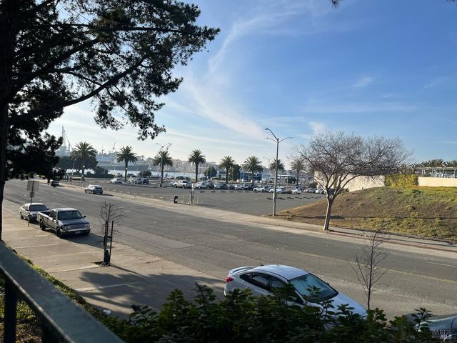 104 Nantucket Ln, Vallejo, CA 94590