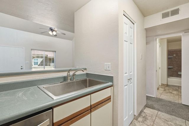 1126 W Elliot Road Unit 2046, Chandler, AZ 85224