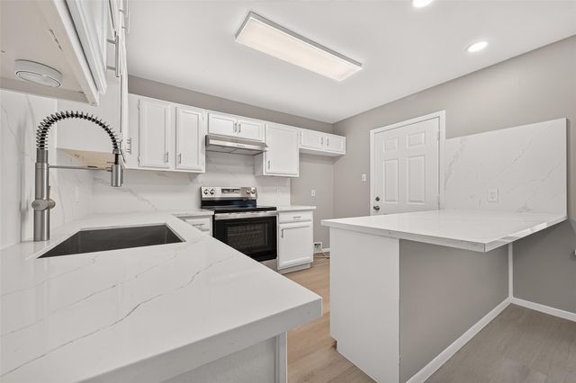 2515 Old Fort Road, Sugar Land, TX 77479