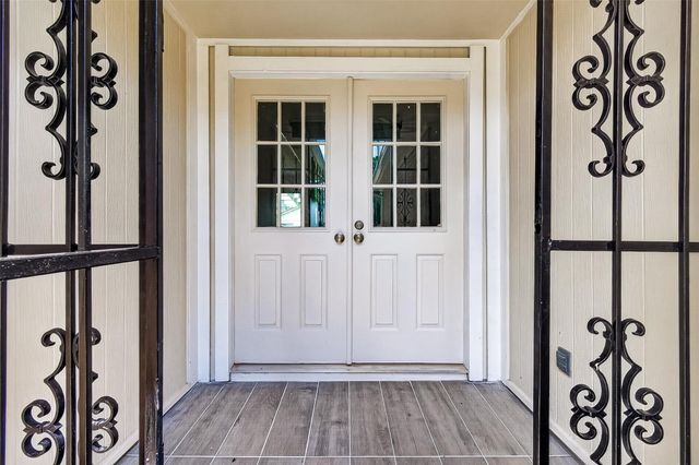 2515 Old Fort Road, Sugar Land, TX 77479