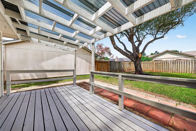2515 Old Fort Road, Sugar Land, TX 77479