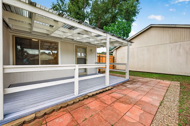 2515 Old Fort Road, Sugar Land, TX 77479