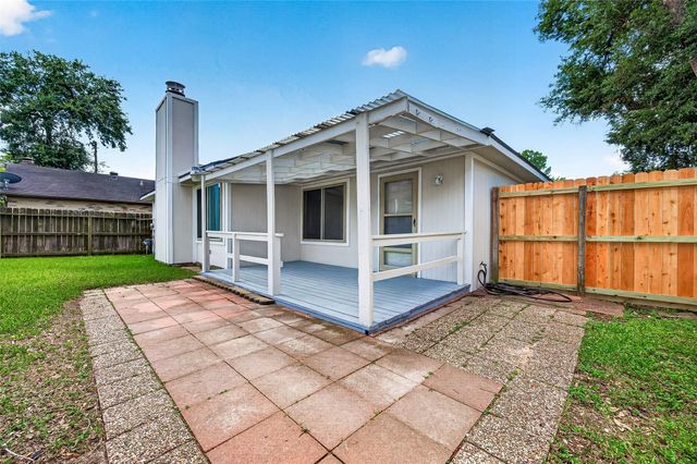 2515 Old Fort Road, Sugar Land, TX 77479