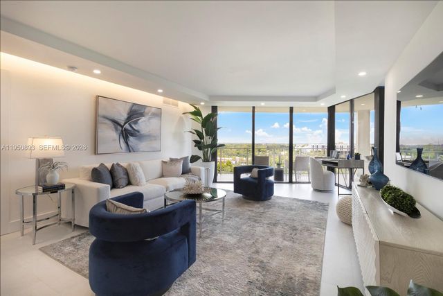 1000 SE Quayside Ter 1205, Miami, FL 33138