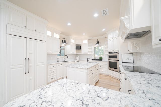 3515 Thompson, Longview, TX 75604