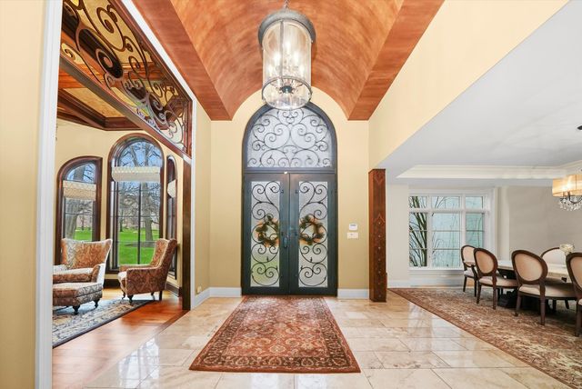 11735 Orchard Street, Willow Springs, IL 60480