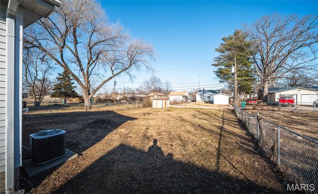 221 Watson Road, Sullivan, MO 63080