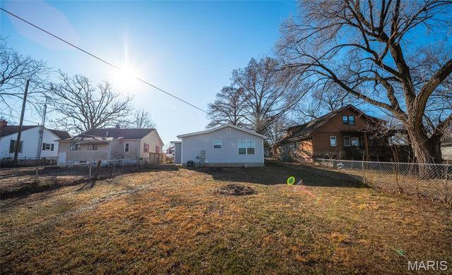 221 Watson Road, Sullivan, MO 63080