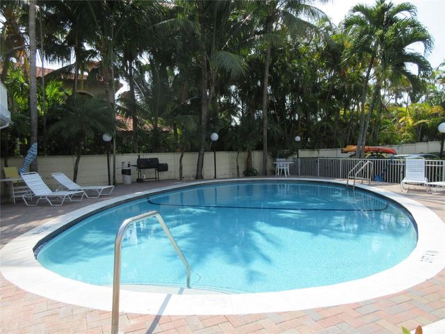 2420 SE 17th Street 306C, Fort Lauderdale, FL 33316