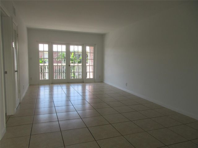 2420 SE 17th Street 306C, Fort Lauderdale, FL 33316