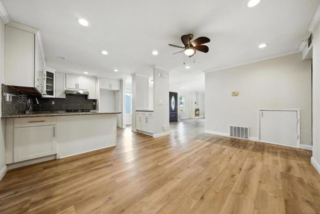 2114 Bennighof Court, San Jose, CA 95121