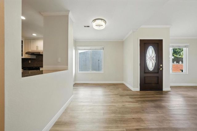 2114 Bennighof Court, San Jose, CA 95121