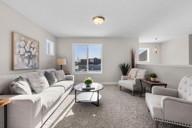 2009 Goldenray Drive, Faribault, MN 55021