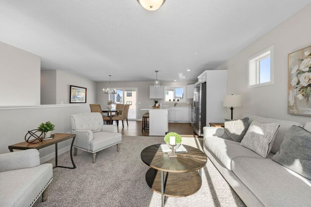 2009 Goldenray Drive, Faribault, MN 55021