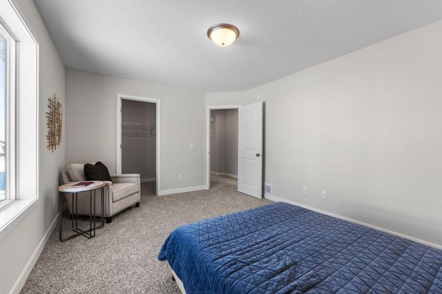 2009 Goldenray Drive, Faribault, MN 55021