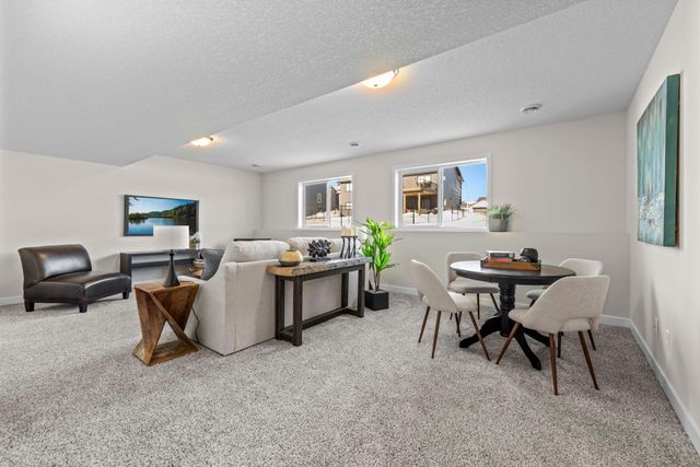 2009 Goldenray Drive, Faribault, MN 55021