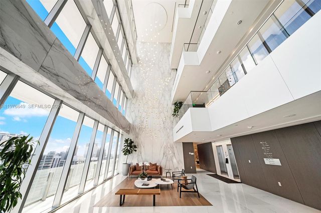 300 Biscayne Blvd Way 1605, Miami, FL 33131