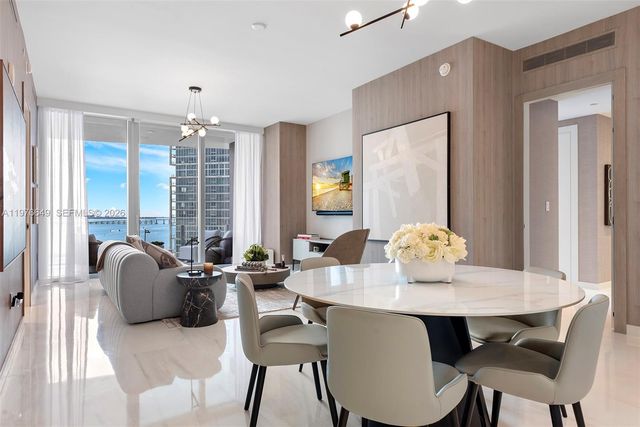 300 Biscayne Blvd Way 1605, Miami, FL 33131