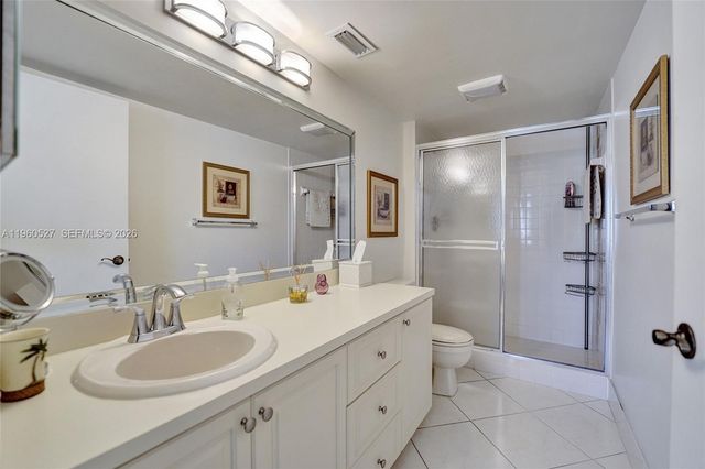 2228 N Cypress Bend Drive 103, Pompano Beach, FL 33069