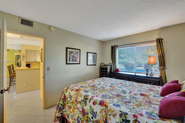 2228 N Cypress Bend Drive 103, Pompano Beach, FL 33069