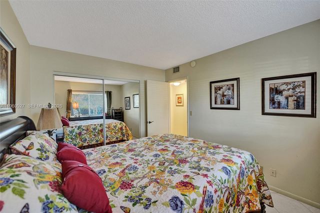 2228 N Cypress Bend Drive 103, Pompano Beach, FL 33069