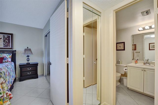 2228 N Cypress Bend Drive 103, Pompano Beach, FL 33069