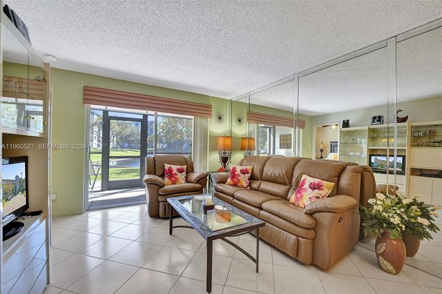 2228 N Cypress Bend Drive 103, Pompano Beach, FL 33069