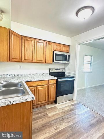 6 WASHINGTON PL, Dover, DE 19901