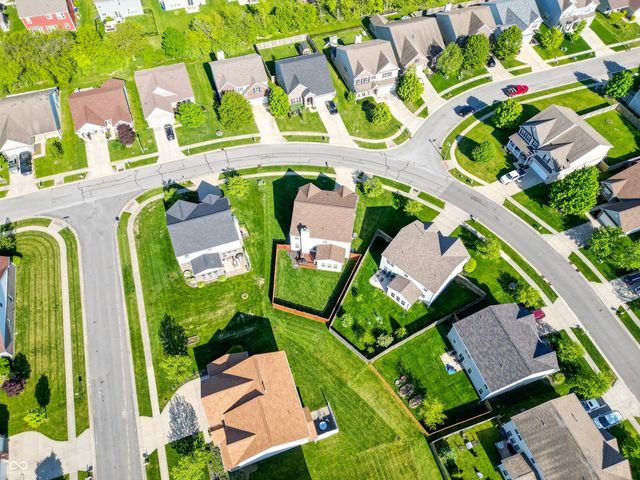 8644 N Deer Crossing Boulevard, Mccordsville, IN 46055