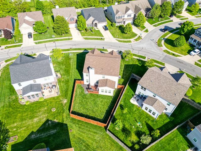 8644 N Deer Crossing Boulevard, Mccordsville, IN 46055