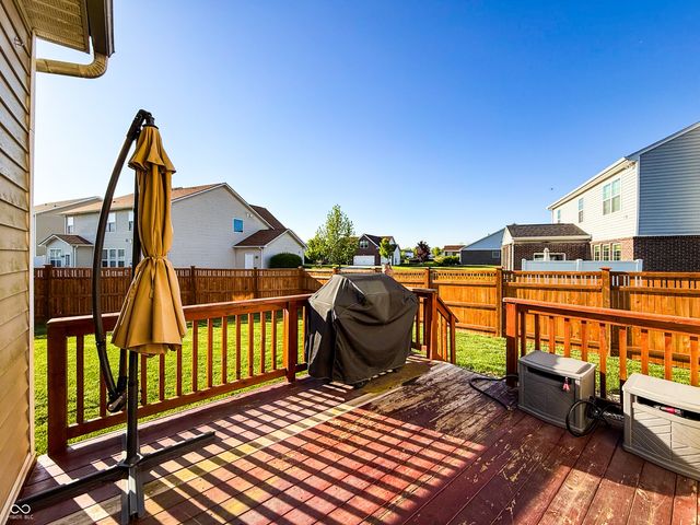 8644 N Deer Crossing Boulevard, Mccordsville, IN 46055