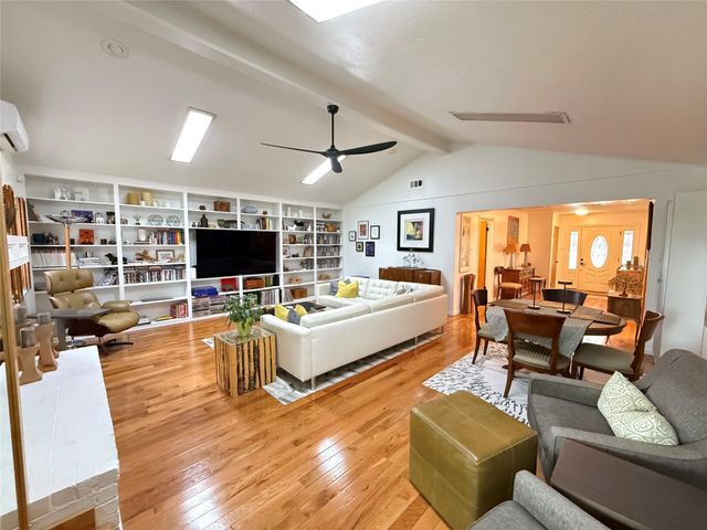 922 Hector Avenue, Pasadena, TX 77502