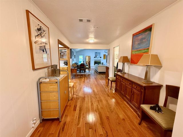 922 Hector Avenue, Pasadena, TX 77502