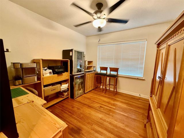 922 Hector Avenue, Pasadena, TX 77502