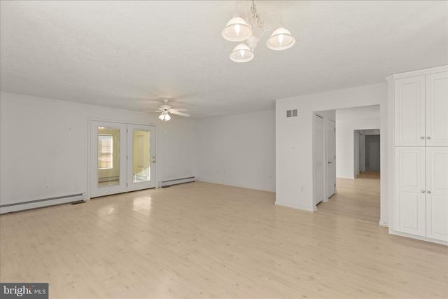 175 HILLSIDE DR, East Berlin, PA 17316