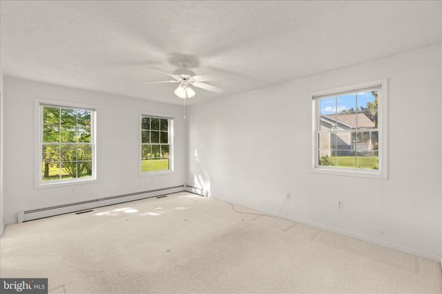 175 HILLSIDE DR, East Berlin, PA 17316