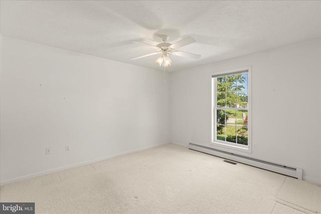 175 HILLSIDE DR, East Berlin, PA 17316