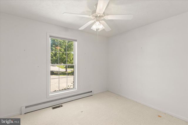 175 HILLSIDE DR, East Berlin, PA 17316