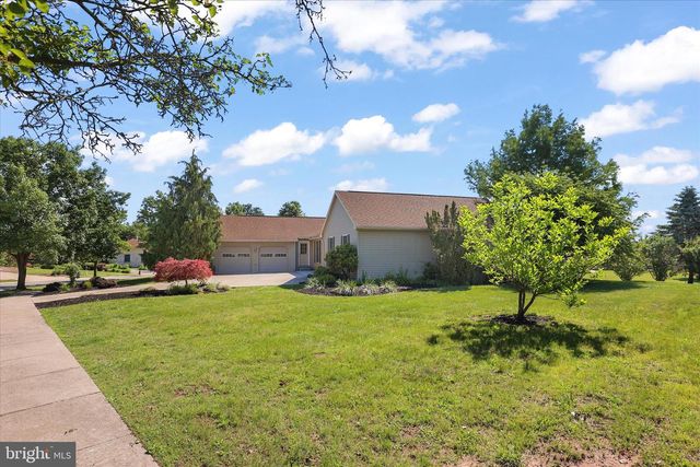 175 HILLSIDE DR, East Berlin, PA 17316