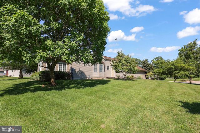 175 HILLSIDE DR, East Berlin, PA 17316
