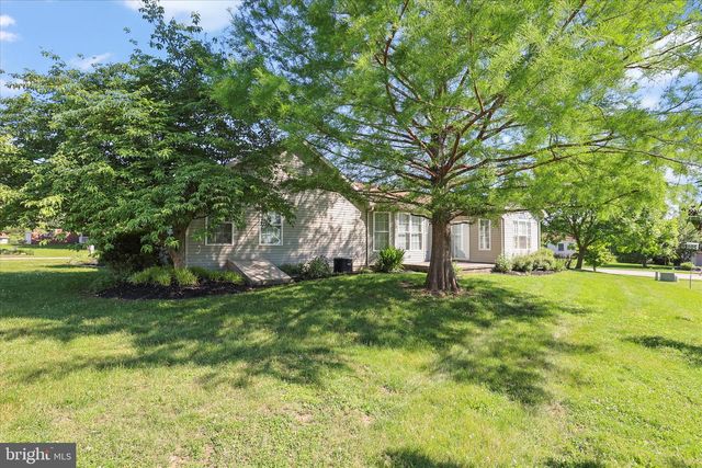 175 HILLSIDE DR, East Berlin, PA 17316