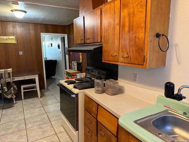 418 Rasa Dr, San Antonio, TX 78227