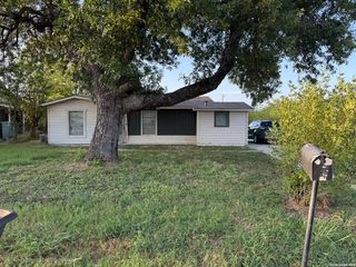 418 Rasa Dr, San Antonio, TX 78227